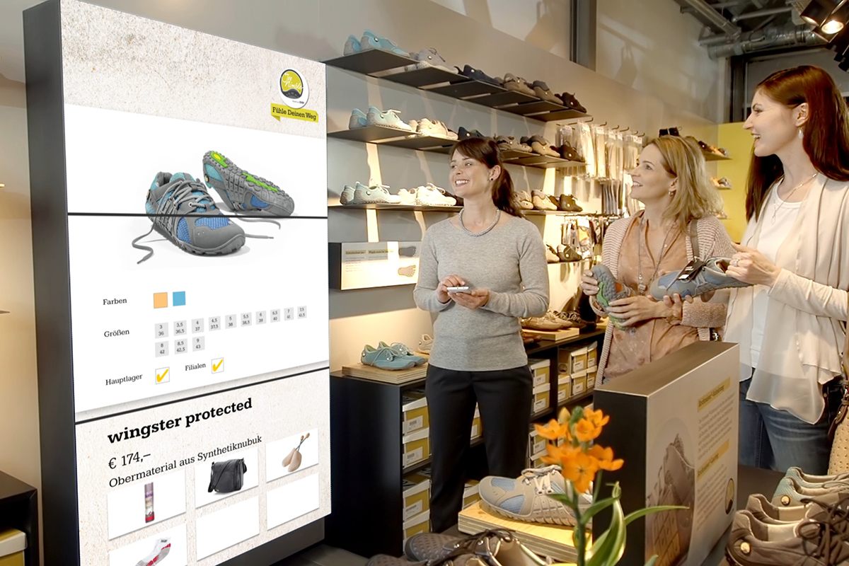 Verkaufsberatung mit Digital Signage und InStore Assistant bei Schuh Bär